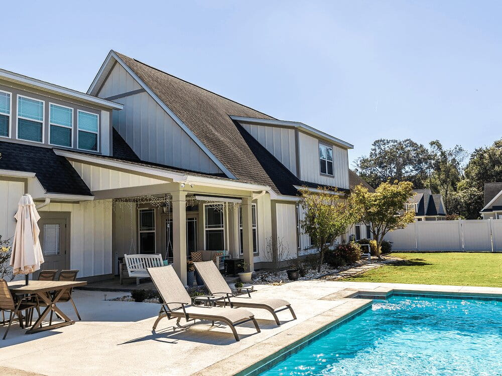 Why Choose Ultimate Pool Service Inc.?
