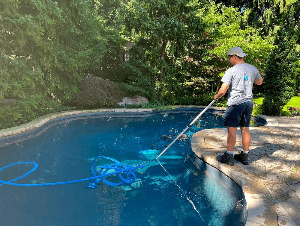 Pool Maintenance Services in Oakville